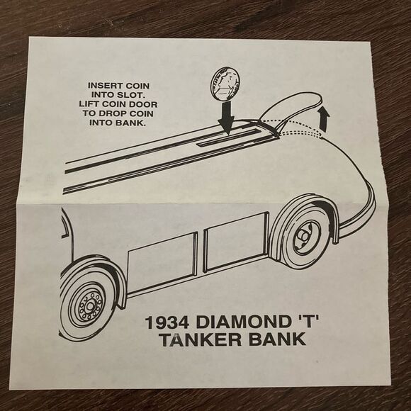 TEXACO 1934 Diamond T Tanker Locking Coin Bank w/ Key Cast Metal Collectors - Picture 7 of 8